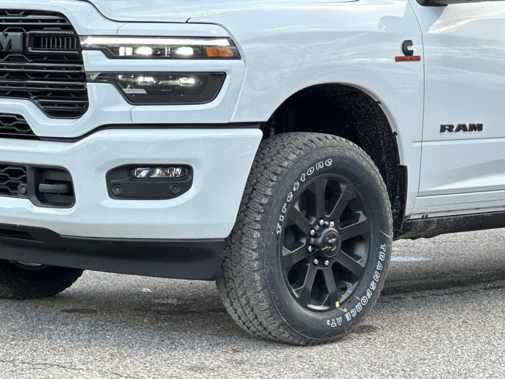 New 2026 RAM 2500 Laramie AWD/4WD image 7