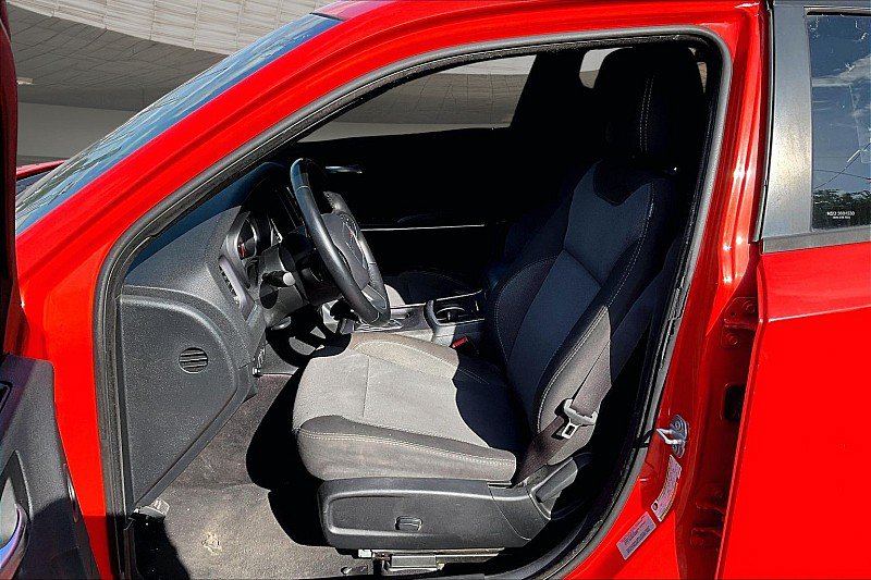 Used 2017 Dodge Charger SE RWD image 21