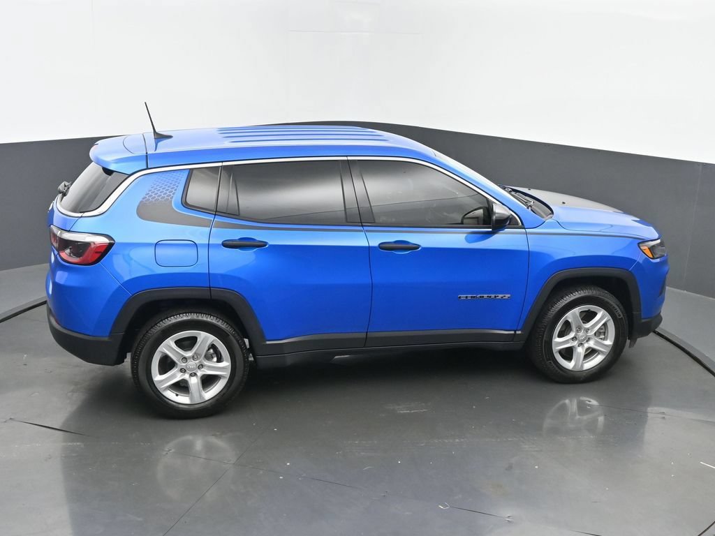 Used 2023 Jeep Compass Sport w/ Mopar Graphics Package AWD/4WD image 41
