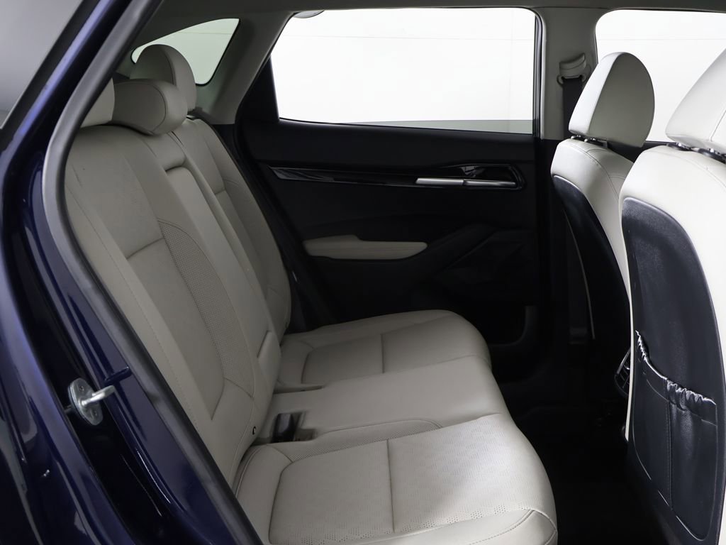 Used 2023 Kia Seltos SX image 31