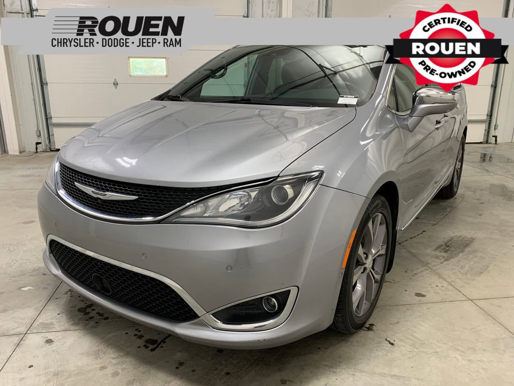 Used 2020 Chrysler Pacifica Limited FWD image 1