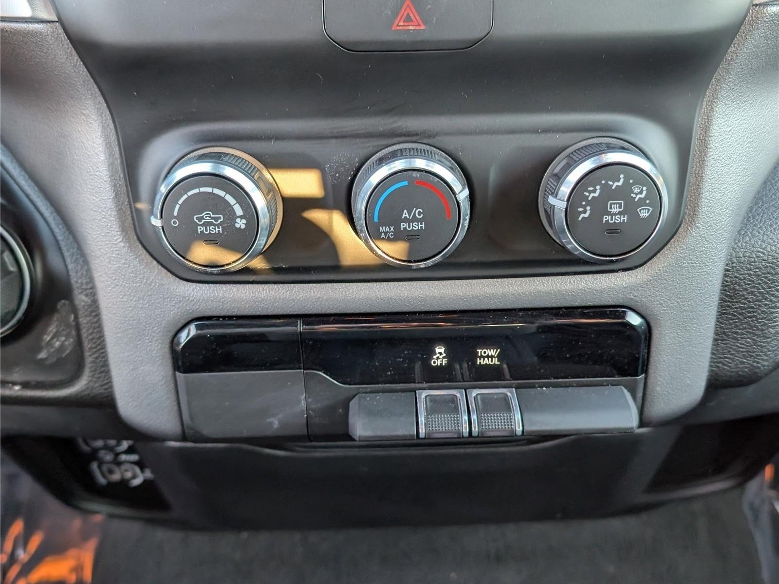 Used 2022 RAM 1500 Big Horn AWD/4WD image 24