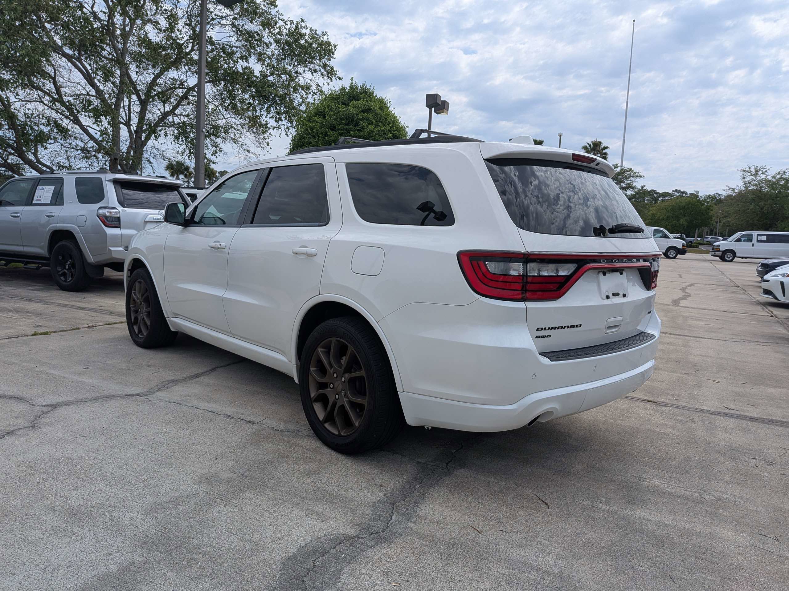 Used 2017 Dodge Durango GT w/ Premium Group AWD/4WD image 5