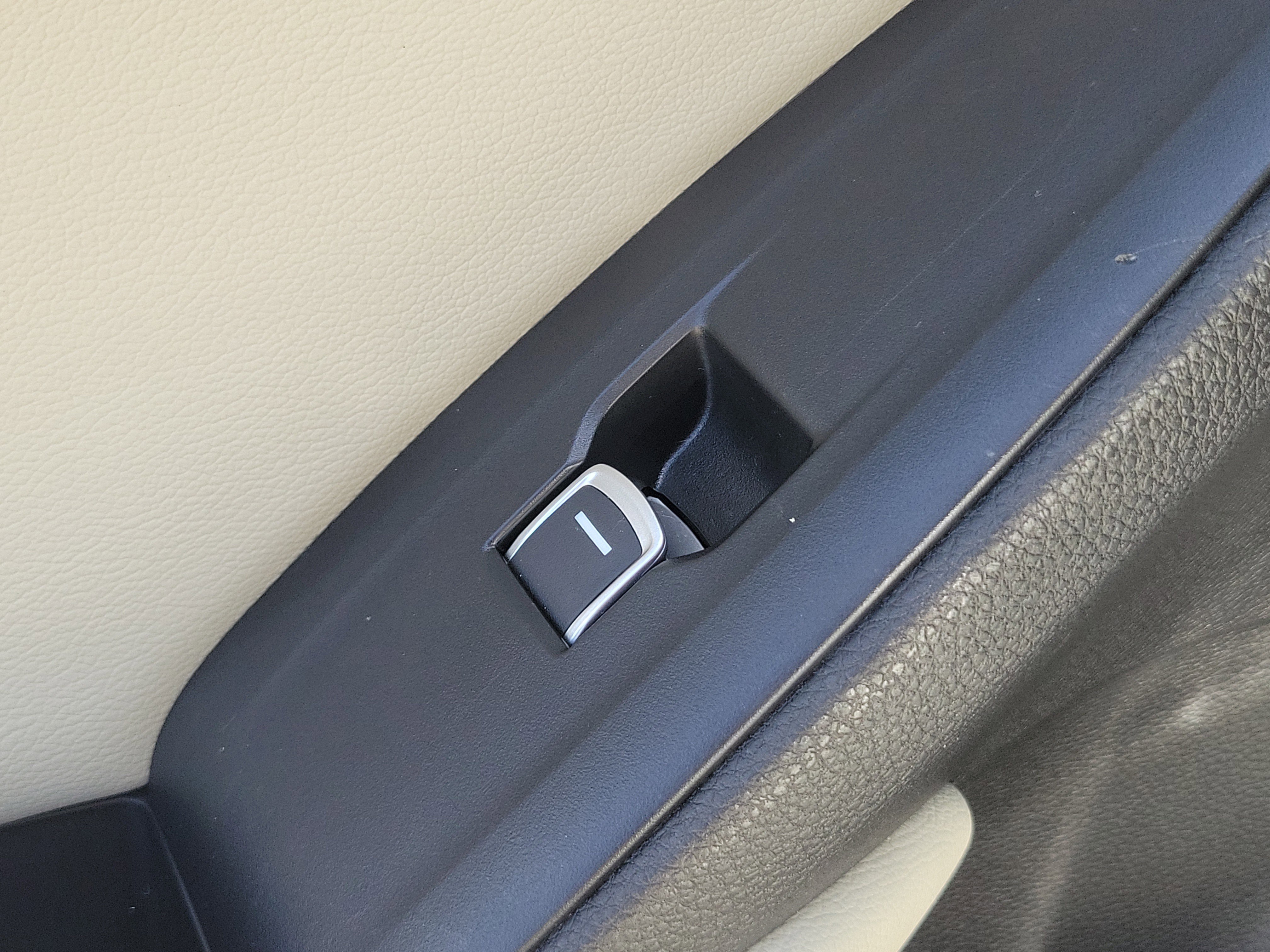 Used 2018 Honda Accord LX image 14