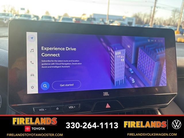 Used 2023 Toyota Venza Limited image 17