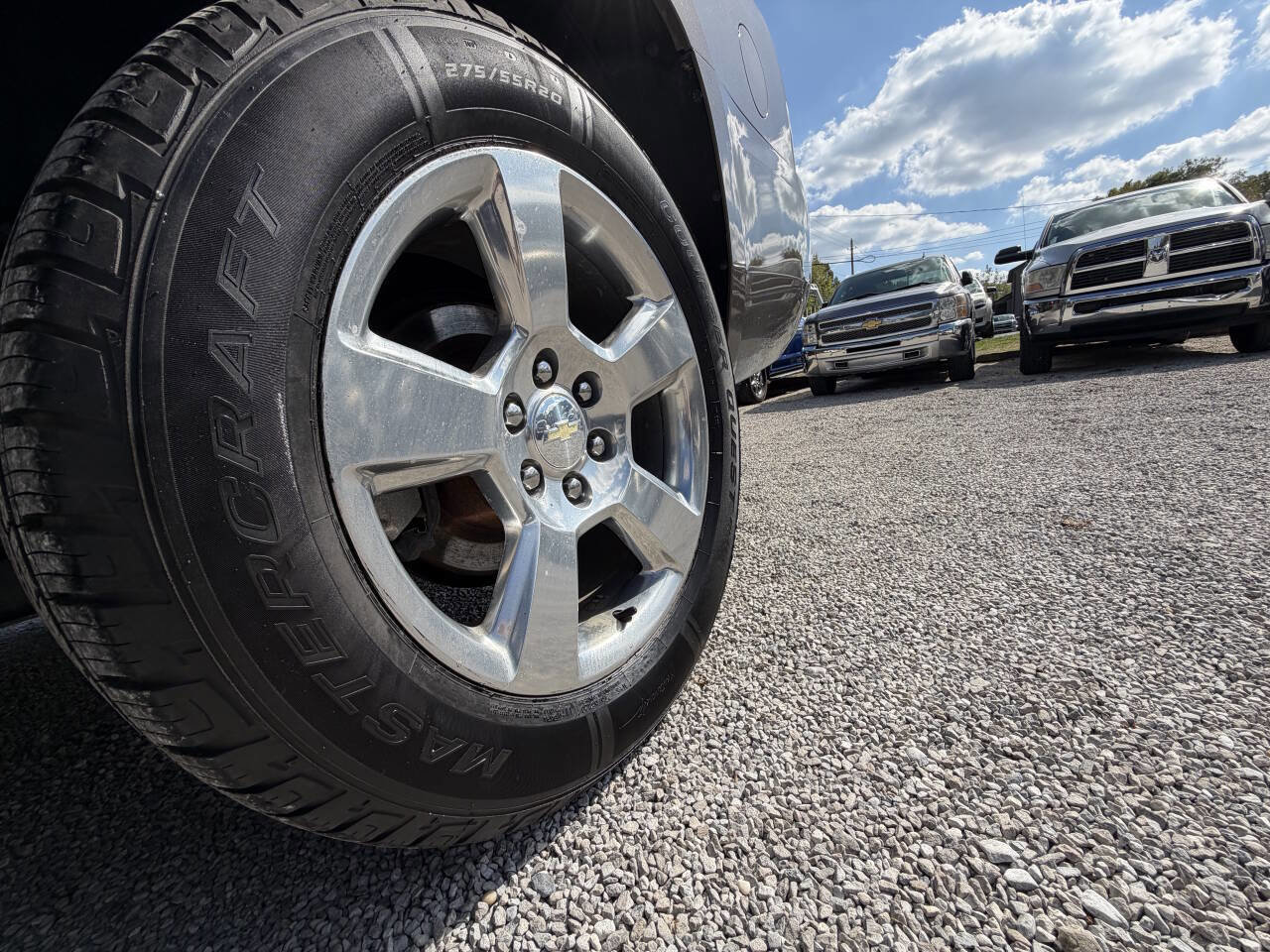 Used 2016 Chevrolet Suburban LT image 5