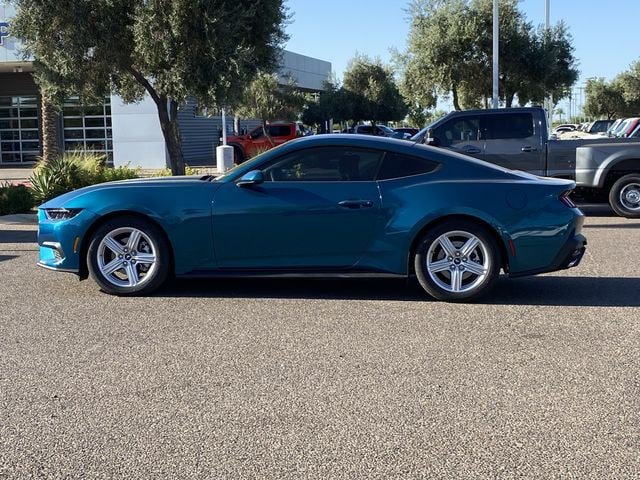 New 2026 Ford Mustang Coupe RWD video 3