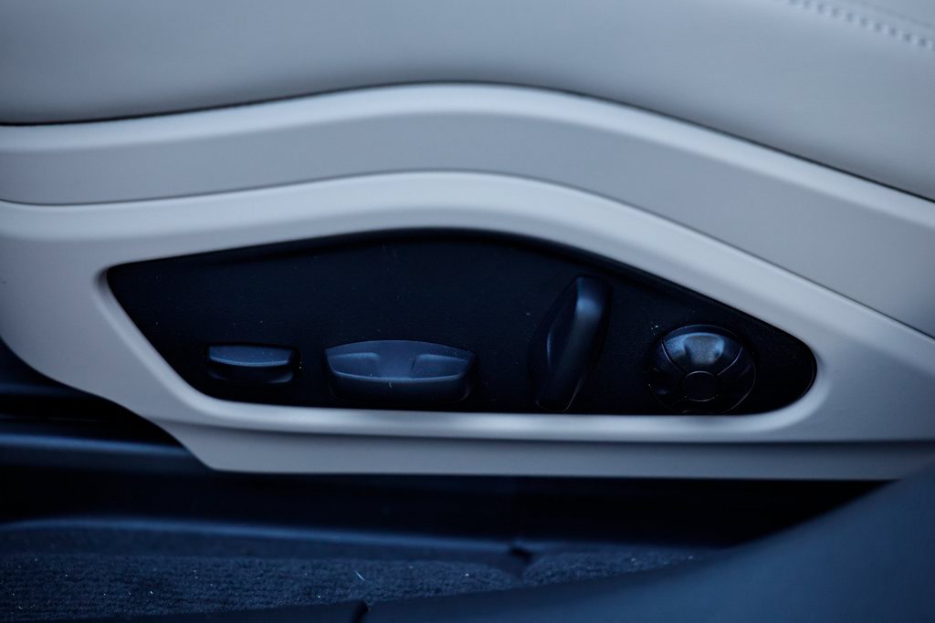 New 2026 Porsche Panamera 4 AWD/4WD image 23