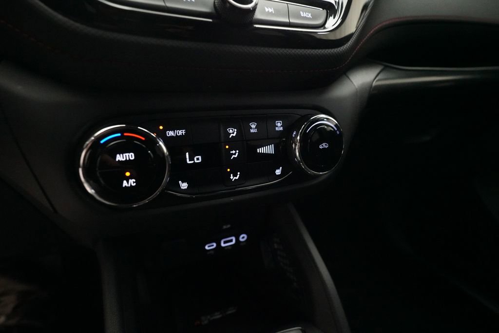 Used 2023 Chevrolet TrailBlazer RS w/ Technology Package image 20