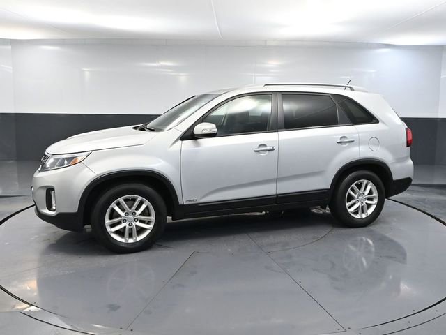 Used 2015 Kia Sorento LX image 10