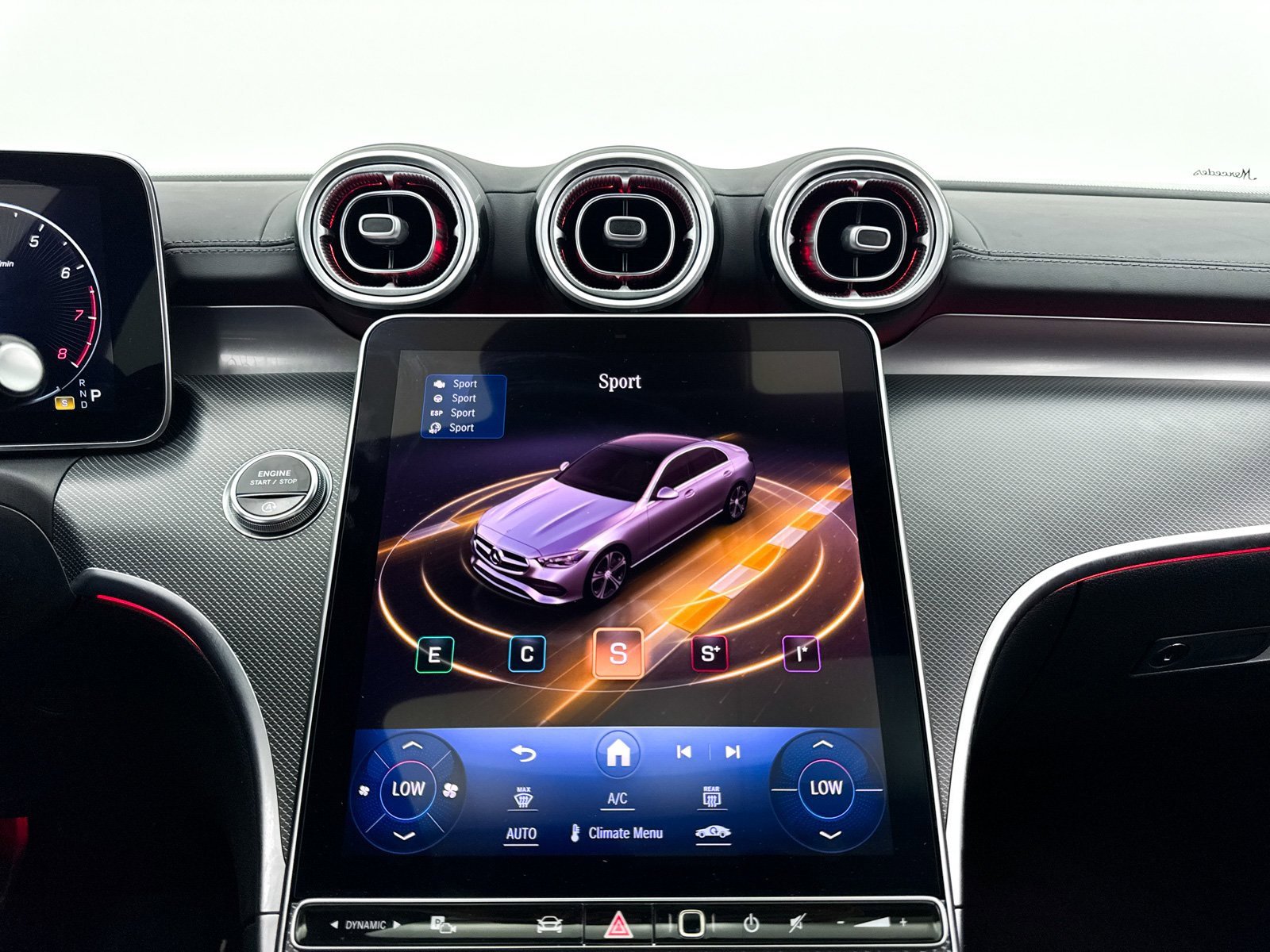 Used 2024 Mercedes-Benz C 300 4MATIC Sedan w/ AMG Line w/ Night Package image 11