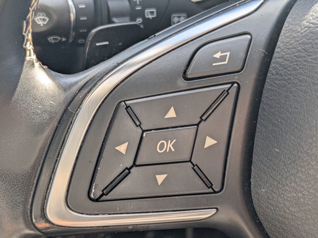 Used 2018 INFINITI QX30 image 13