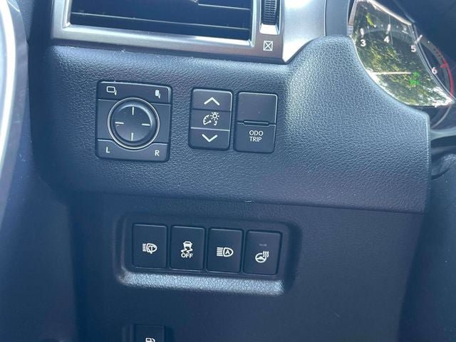Used 2022 Lexus GX 460 w/ Black Line Special Edition AWD/4WD image 24