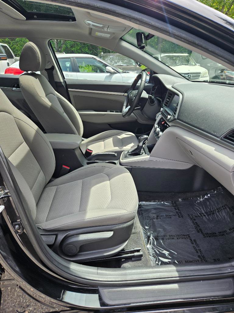 Used 2020 Hyundai Elantra Value Edition image 28