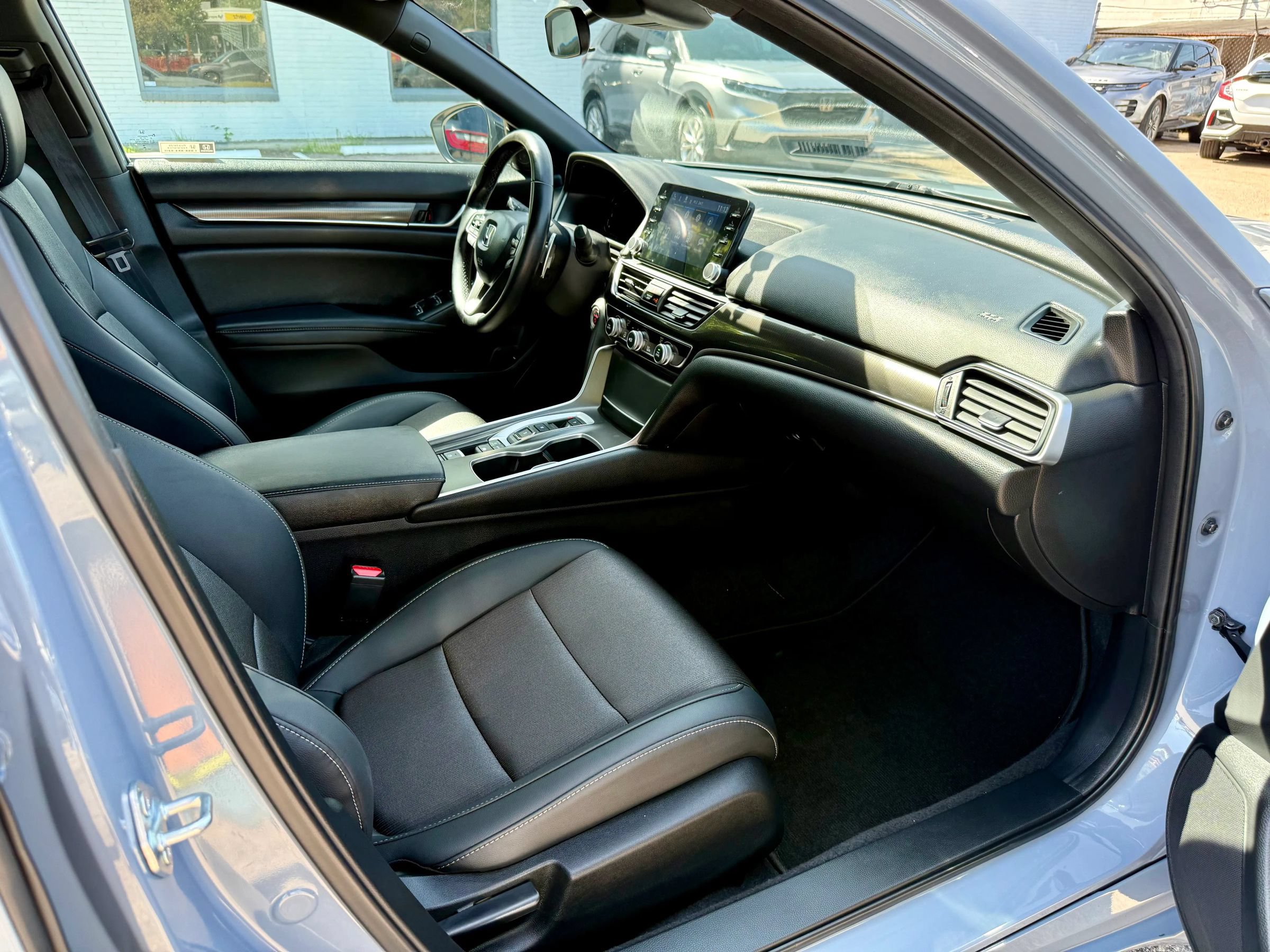 Used 2022 Honda Accord Sport image 12