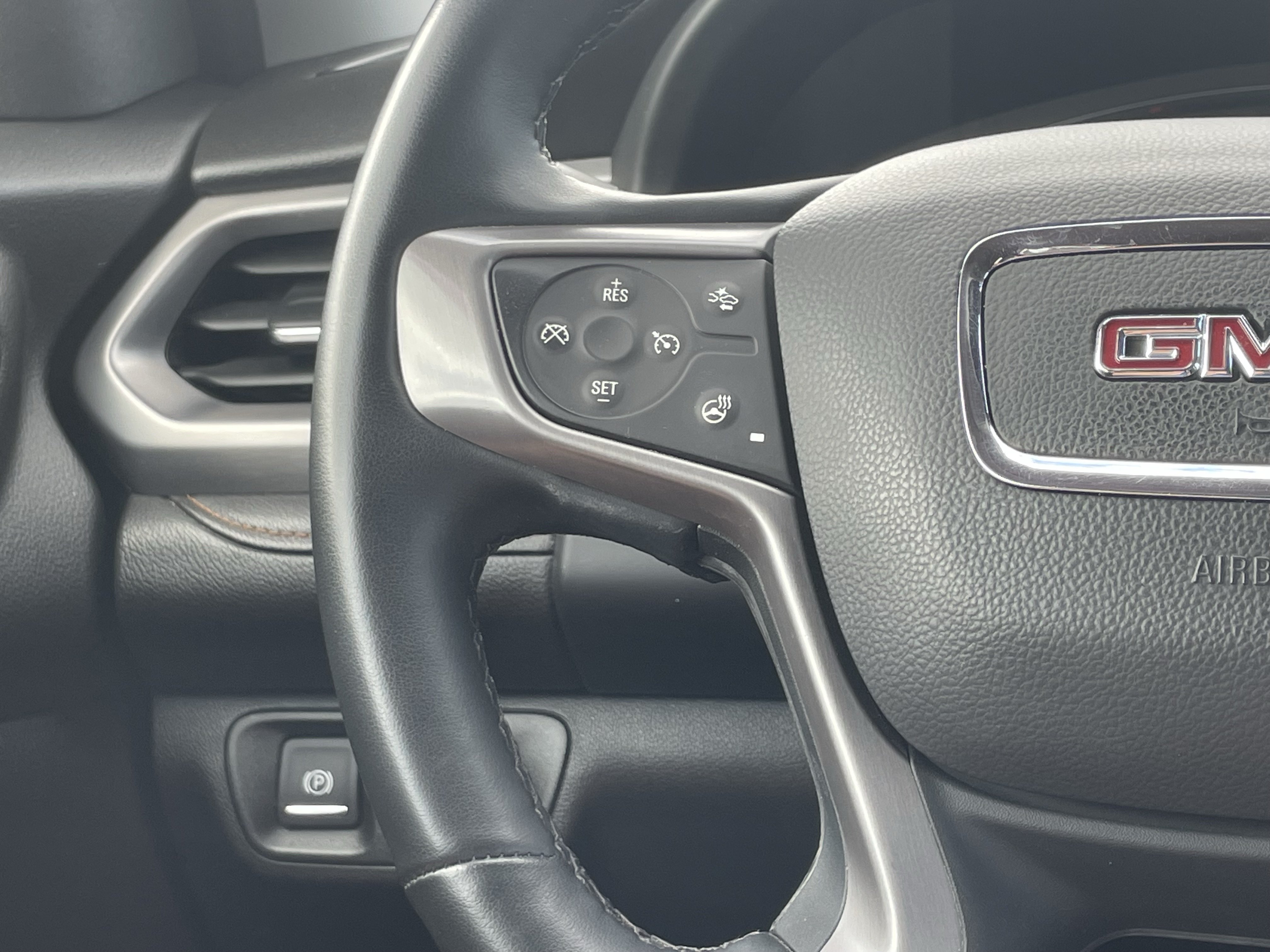 Used 2023 GMC Acadia AT4 w/ Preferred Package AWD/4WD image 19