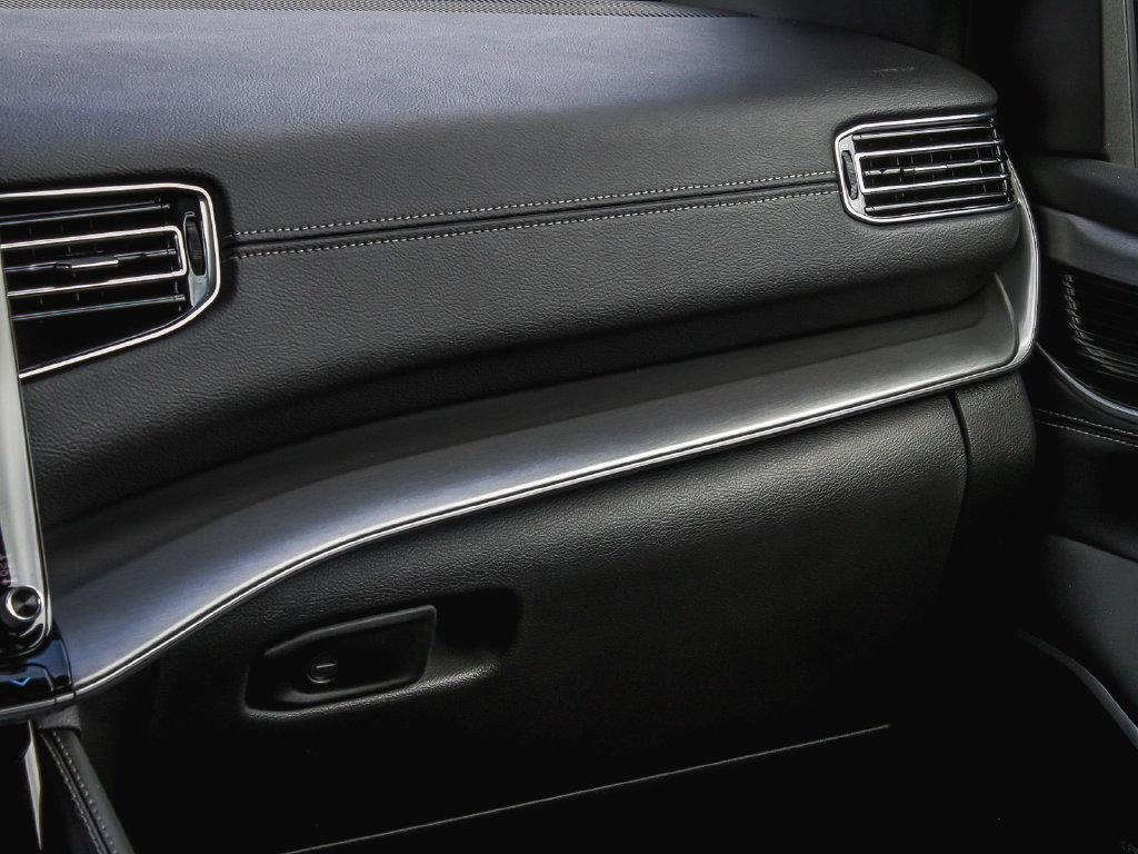 Used 2025 Jeep Wagoneer 4WD image 17