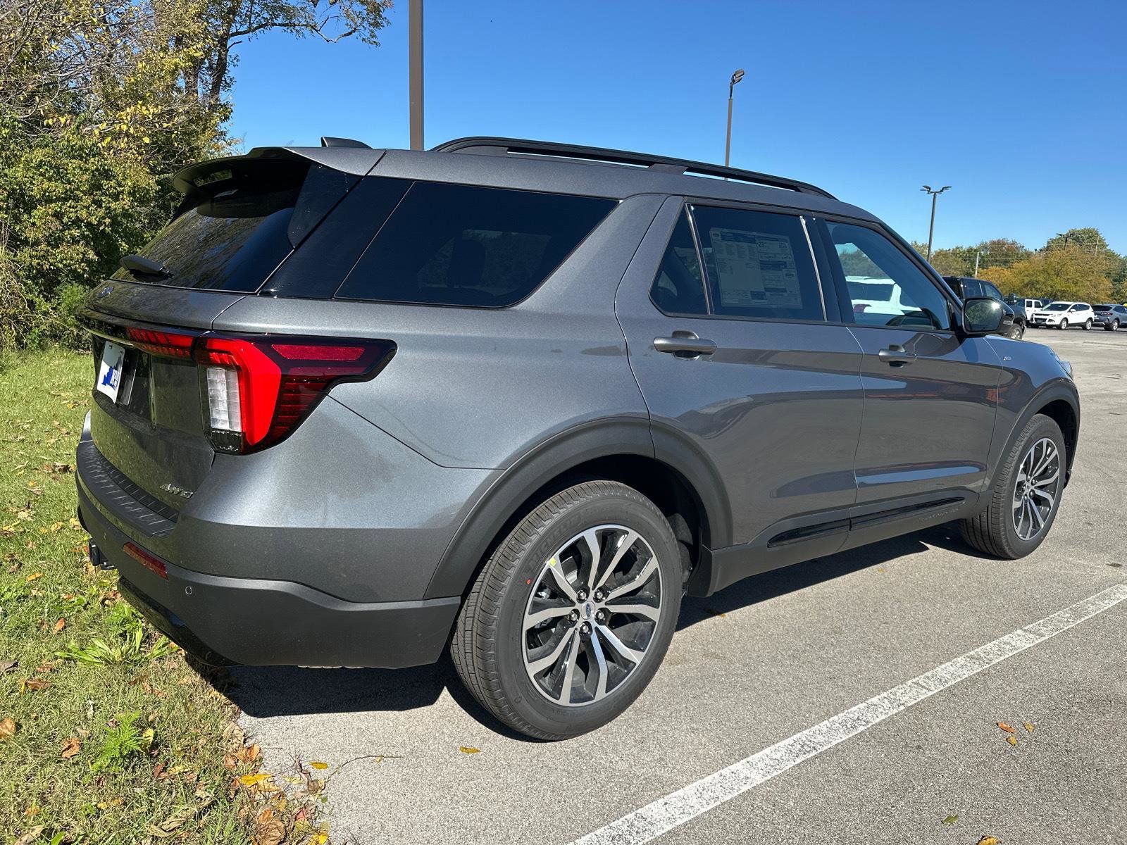 New 2026 Ford Explorer ST-Line image 4