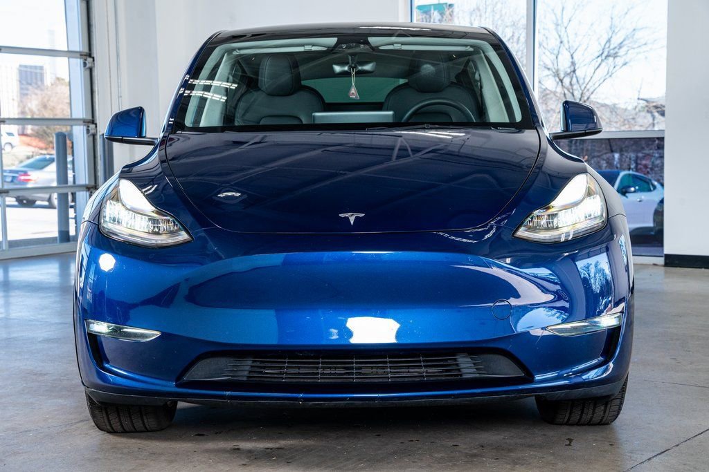 Used 2023 Tesla Model Y Long Range image 3