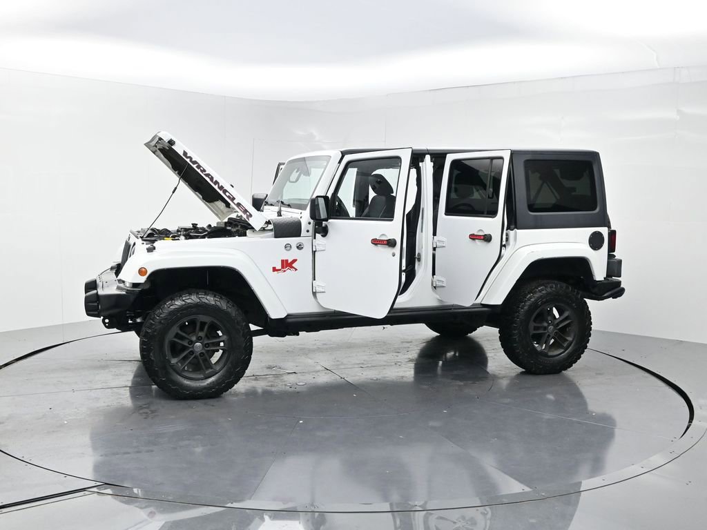 Used 2017 Jeep Wrangler Unlimited Sahara AWD/4WD image 28