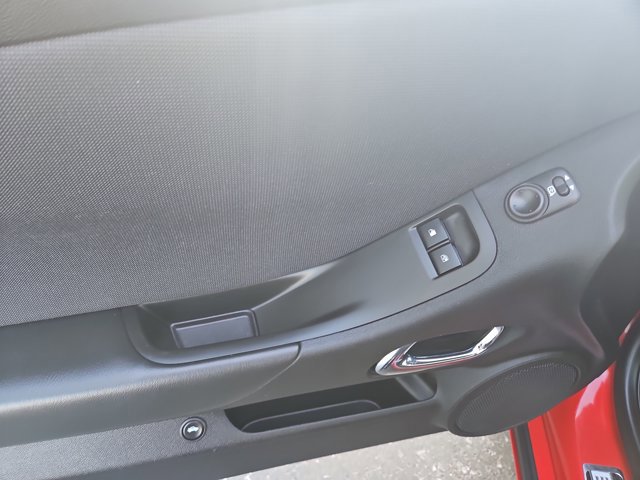 Used 2011 Chevrolet Camaro LT image 10