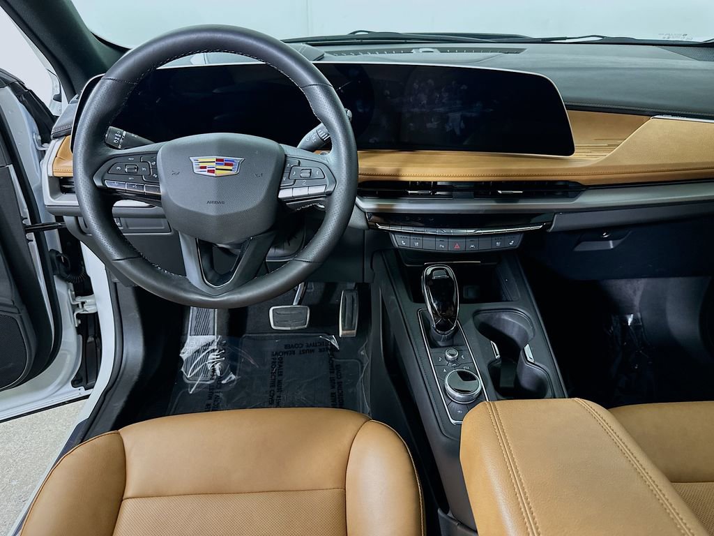 Used 2025 Cadillac XT4 Sport image 17