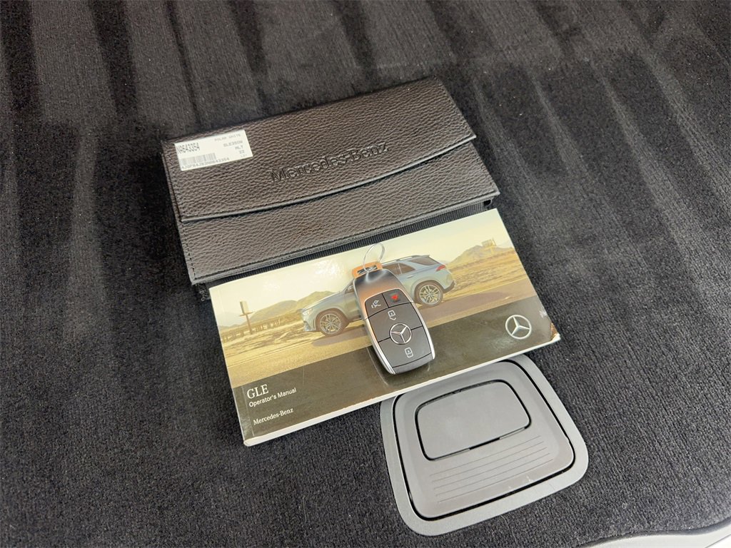 Used 2022 Mercedes-Benz GLE 350 w/ AMG Line Exterior image 79