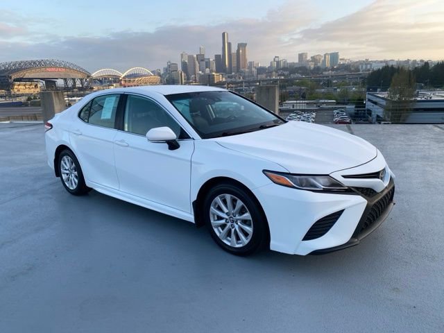 Used 2020 Toyota Camry SE FWD image 22