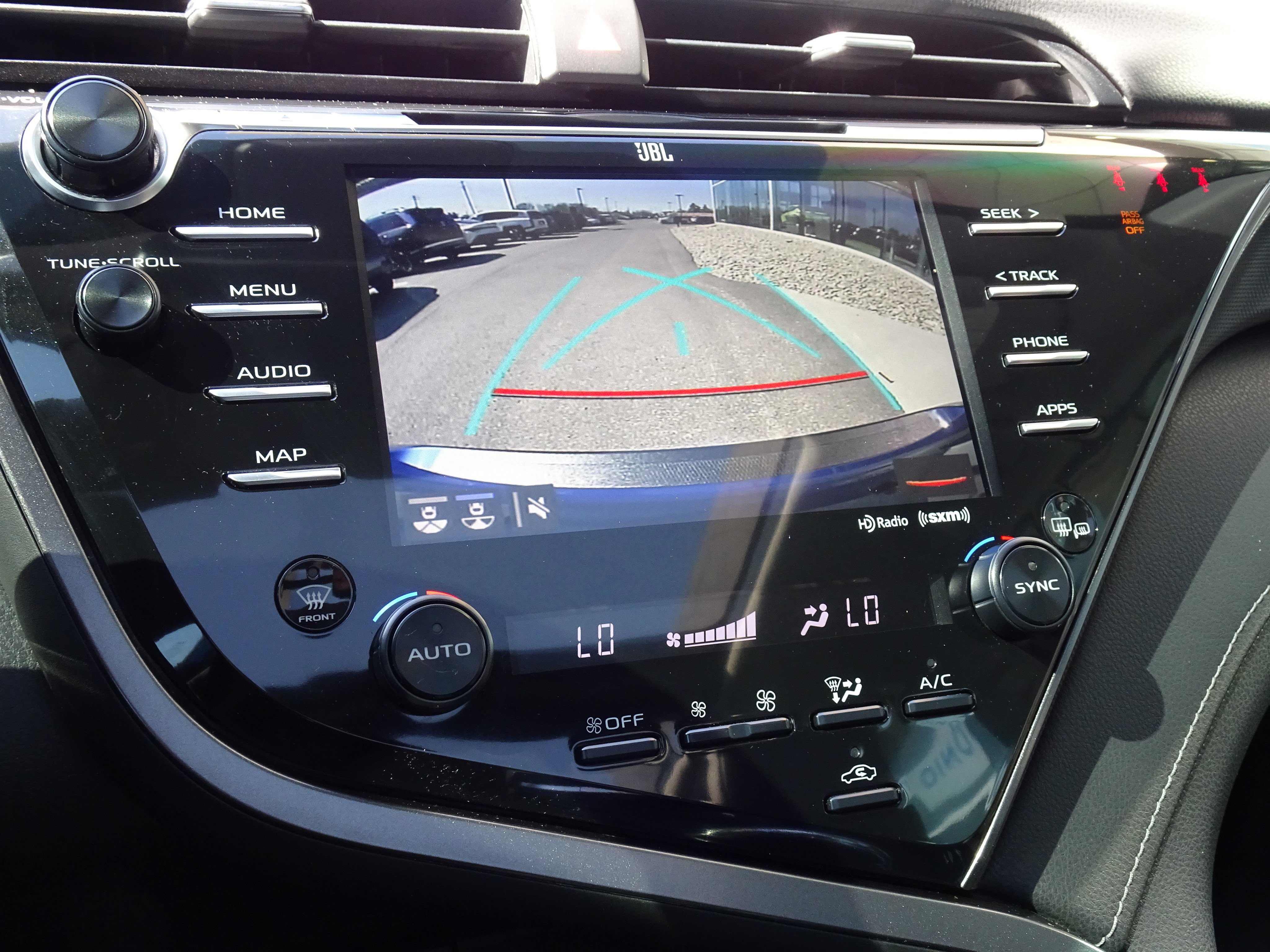 Used 2020 Toyota Camry XSE w/ Navigation Package image 22