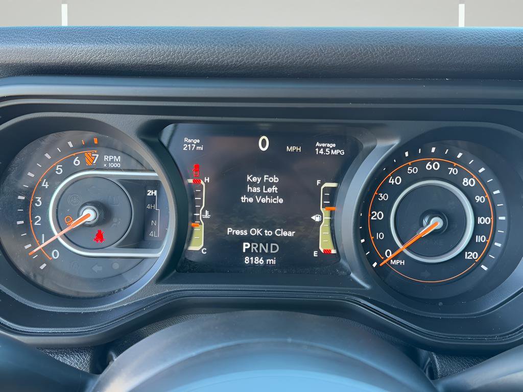 Used 2024 Jeep Gladiator Willys image 8