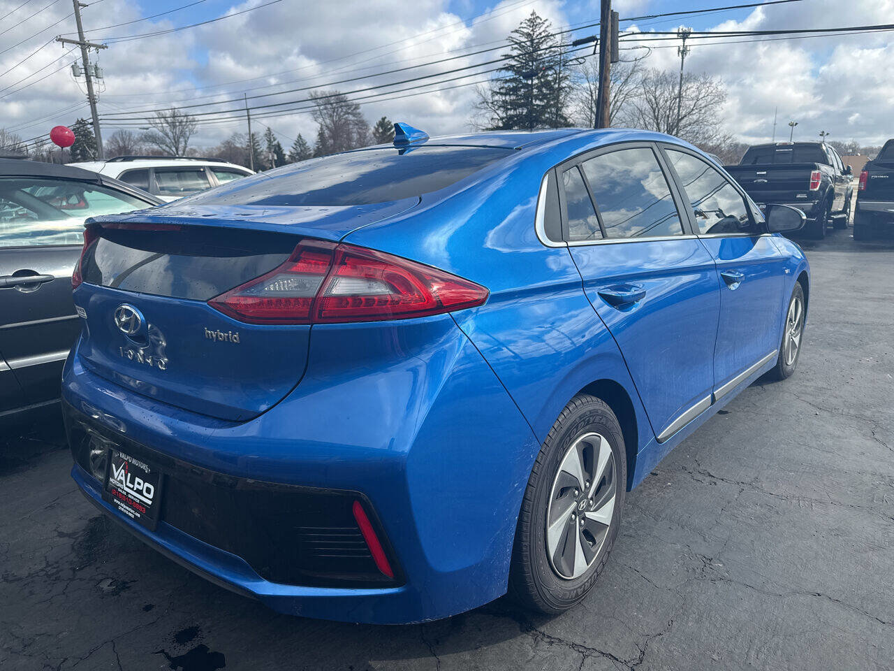 Used 2017 Hyundai Ioniq SEL FWD image 7