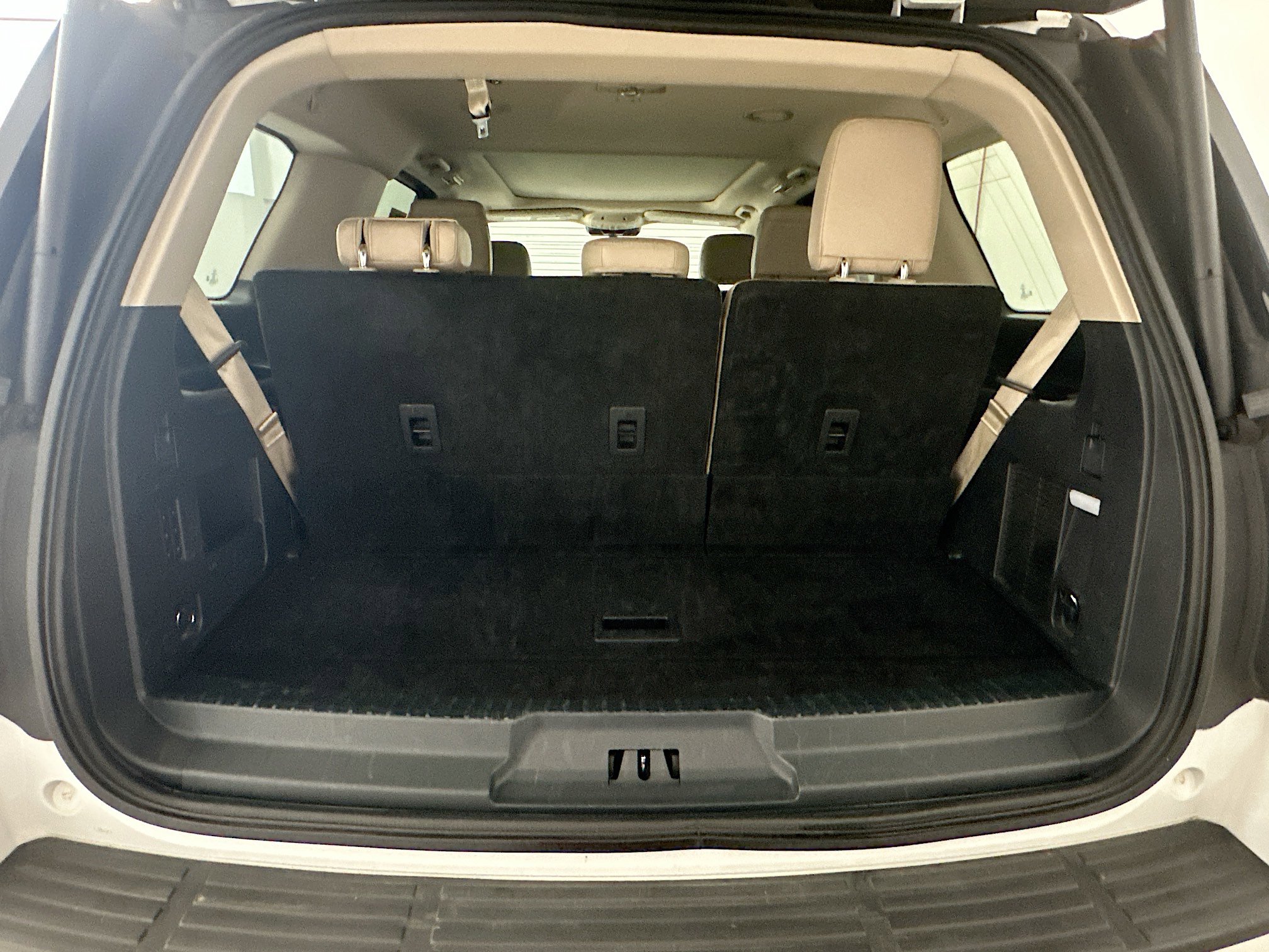 Used 2023 Ford Expedition Limited image 32