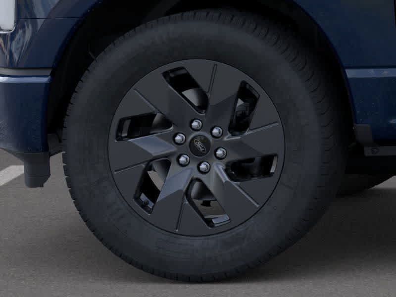 New 2025 Ford F150 Lightning Flash AWD/4WD image 19