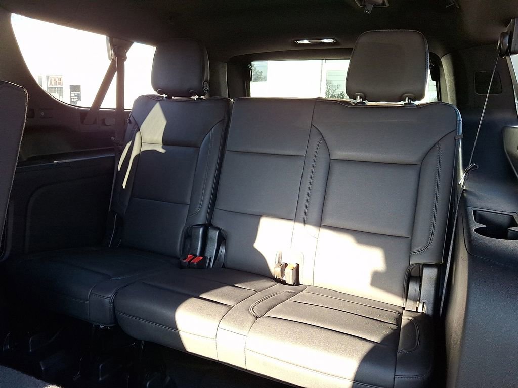 Used 2023 Chevrolet Suburban LT image 12