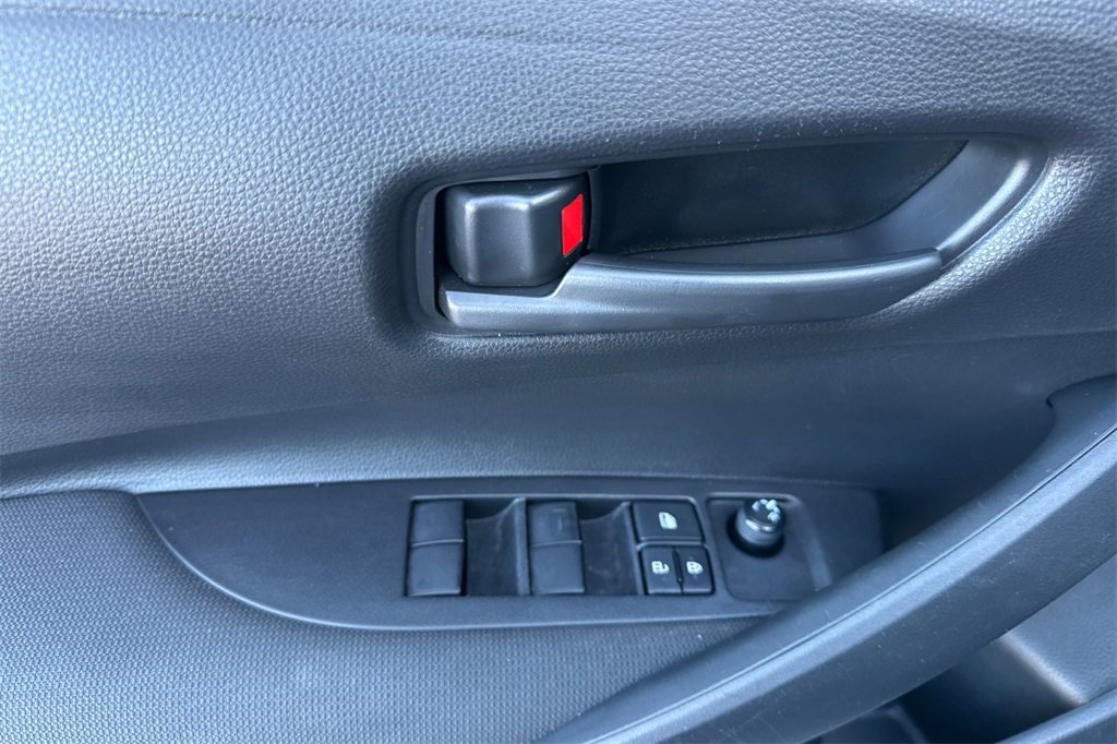 Used 2022 Toyota Corolla LE image 14