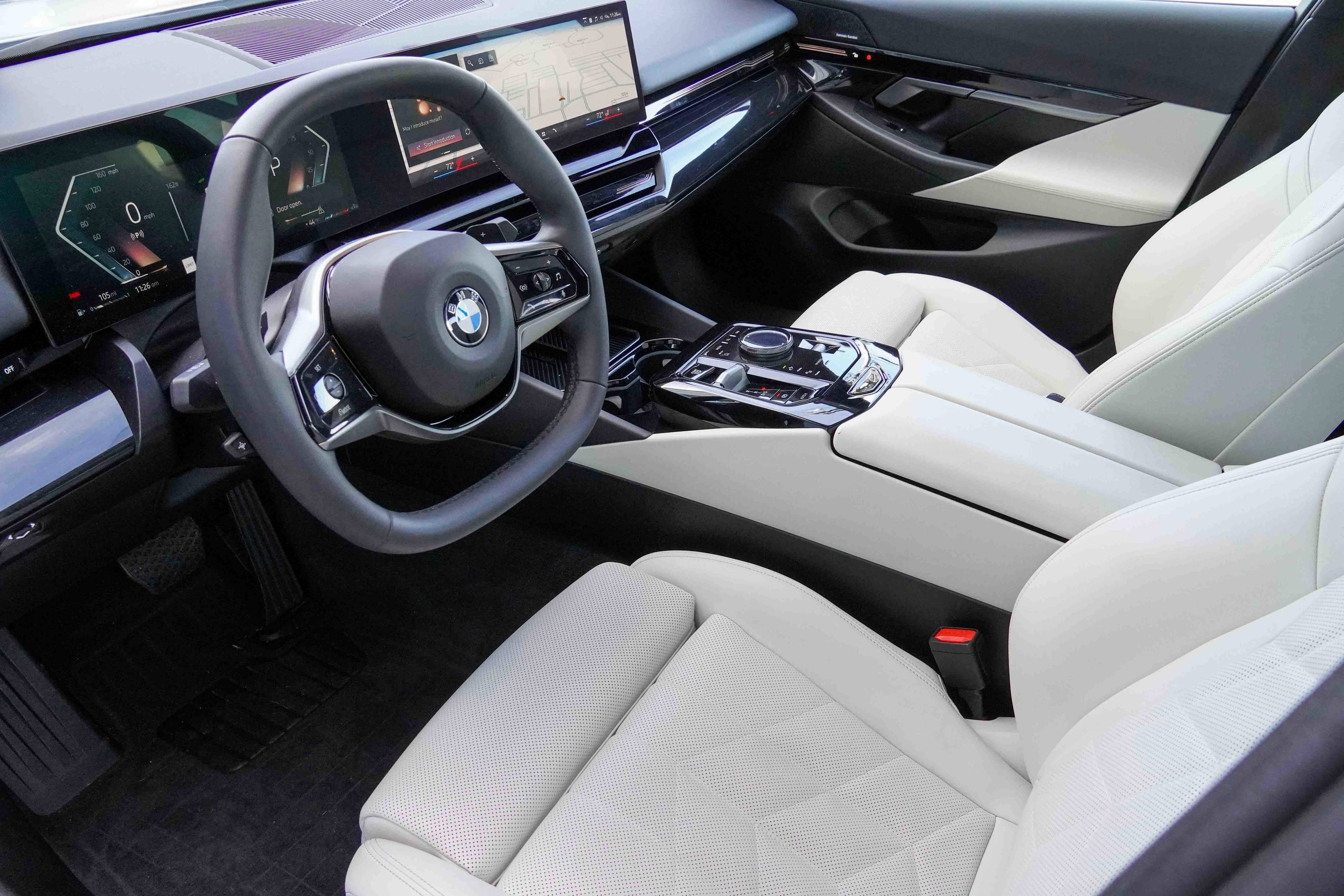 Certified 2025 BMW 530i xDrive image 9