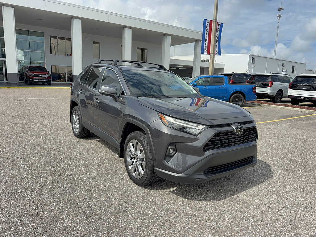 Used 2025 Toyota RAV4 XLE Premium w/ Weather Package FWD image 4