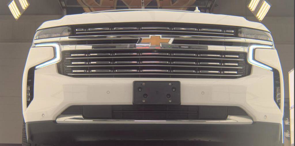 Used 2021 Chevrolet Tahoe Premier w/ Premium Package AWD/4WD image 2