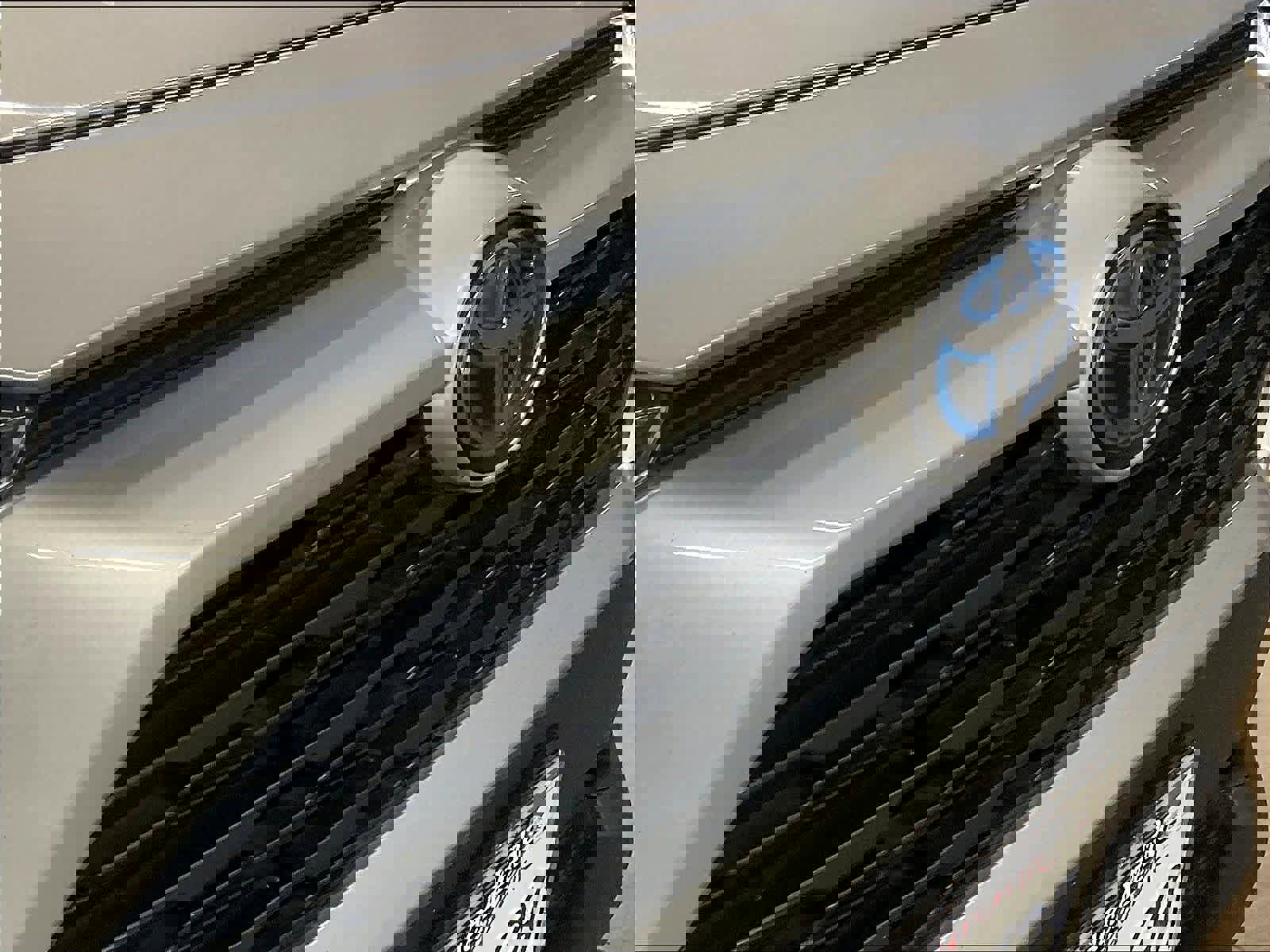 Used 2020 Toyota RAV4 XLE w/ Convenience Package image 31