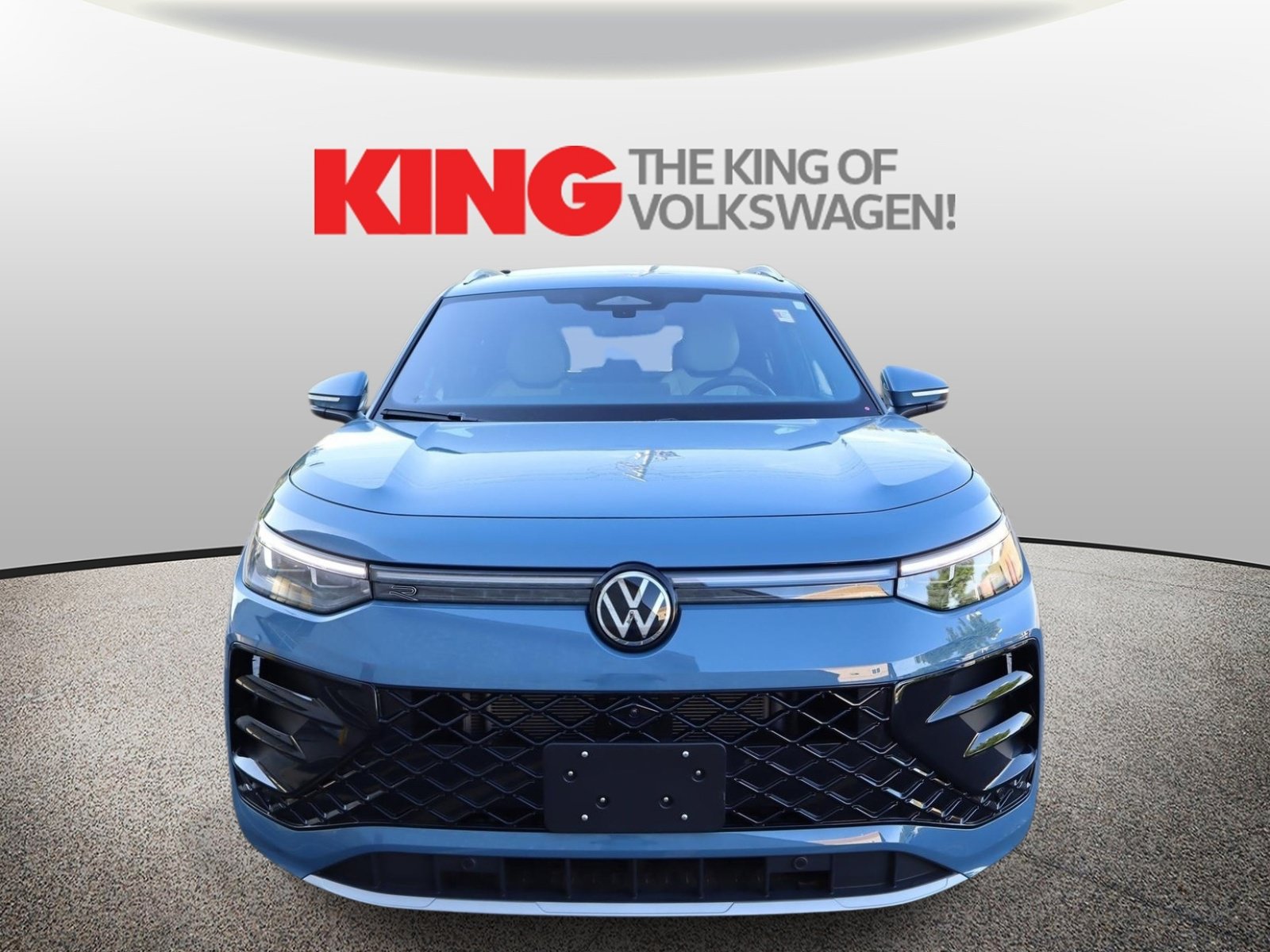 Certified 2025 Volkswagen Tiguan SEL R-Line AWD/4WD image 9