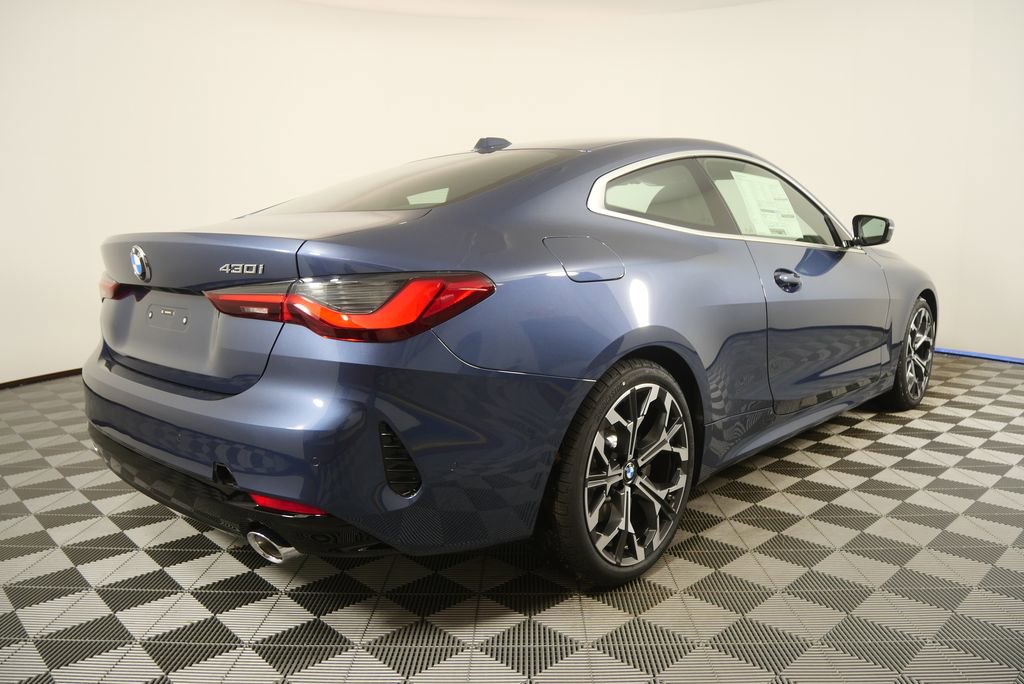 New 2026 BMW 430i Coupe w/ Parking Assistance Package RWD image 3