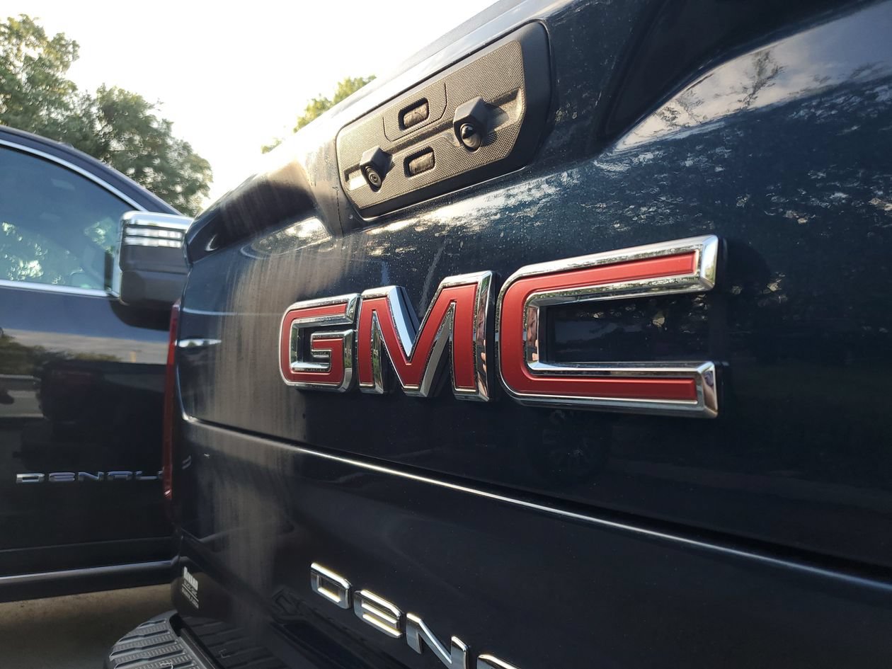 Used 2023 GMC Sierra 1500 Denali w/ Technology Package AWD/4WD image 6