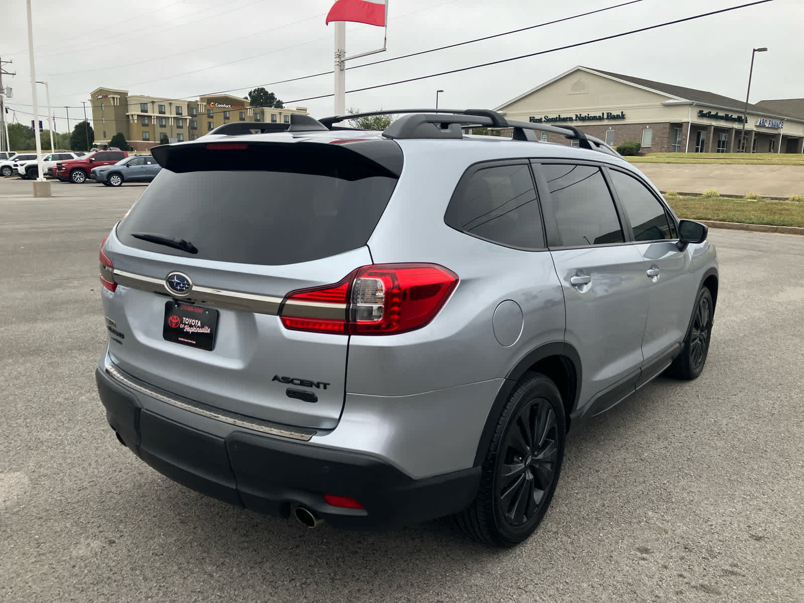 Used 2022 Subaru Ascent Onyx Edition AWD/4WD image 7