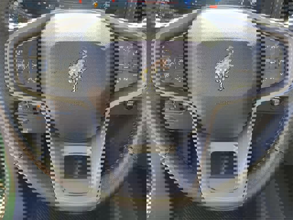 Used 2025 Ford Bronco Badlands image 19