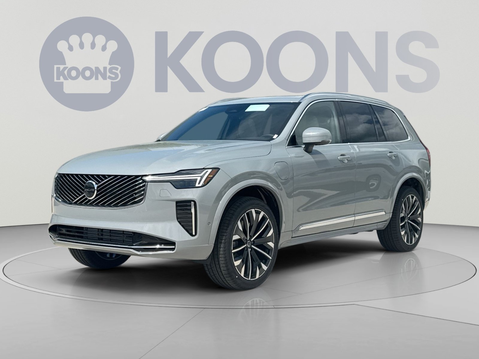 New 2026 Volvo XC90 T8 Plus w/ Protection Package Premier AWD/4WD image 1