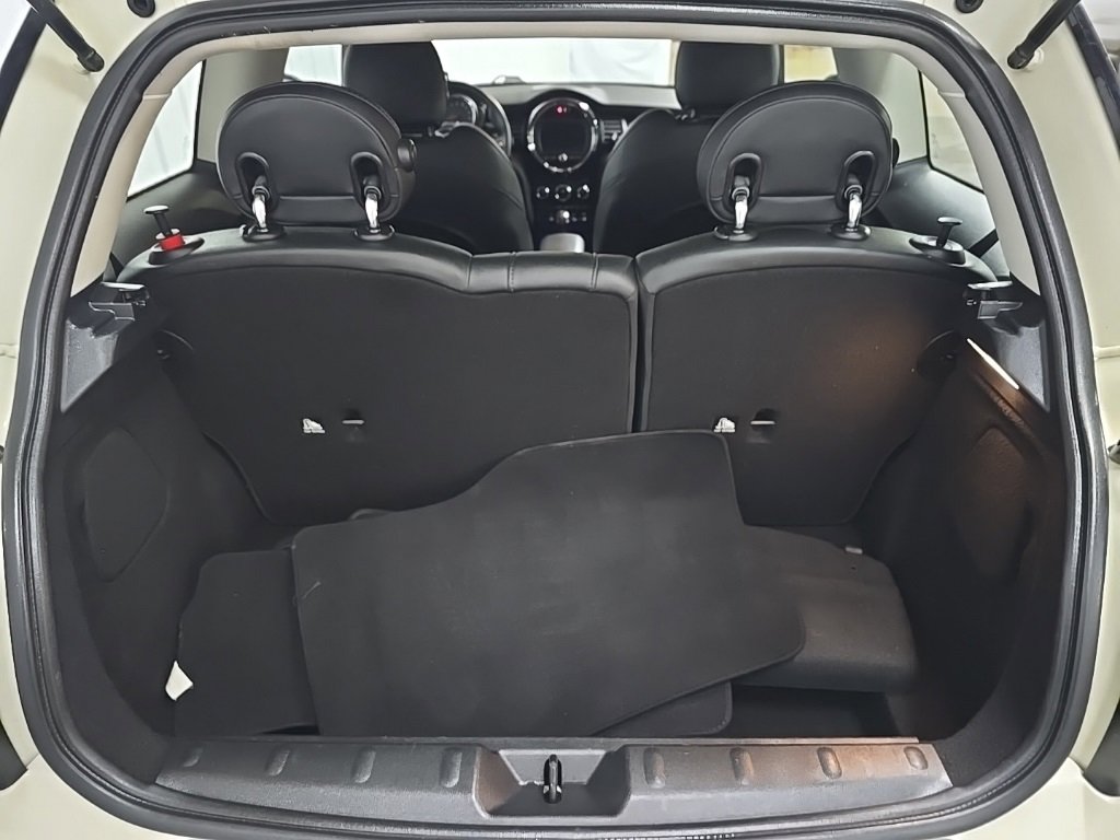 Used 2019 MINI Cooper S image 11