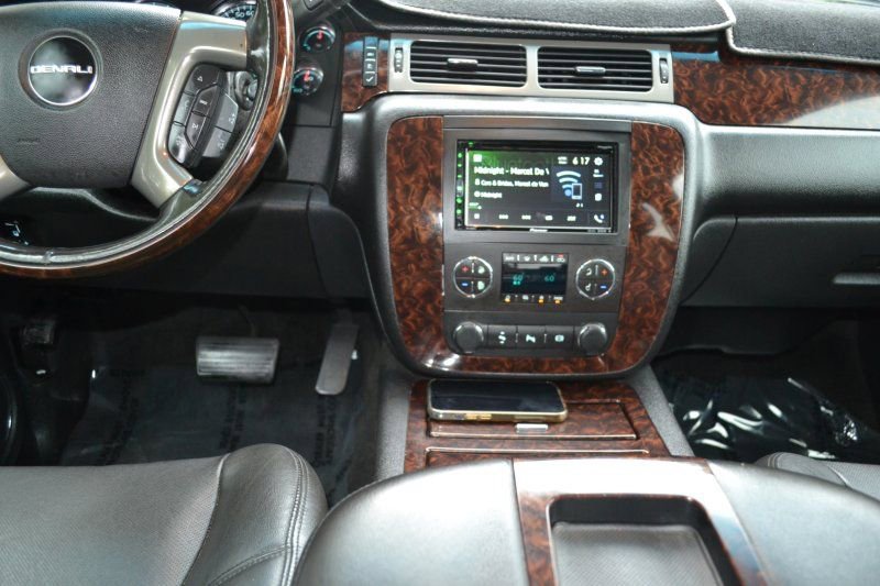 Used 2013 GMC Sierra 3500 Denali image 25