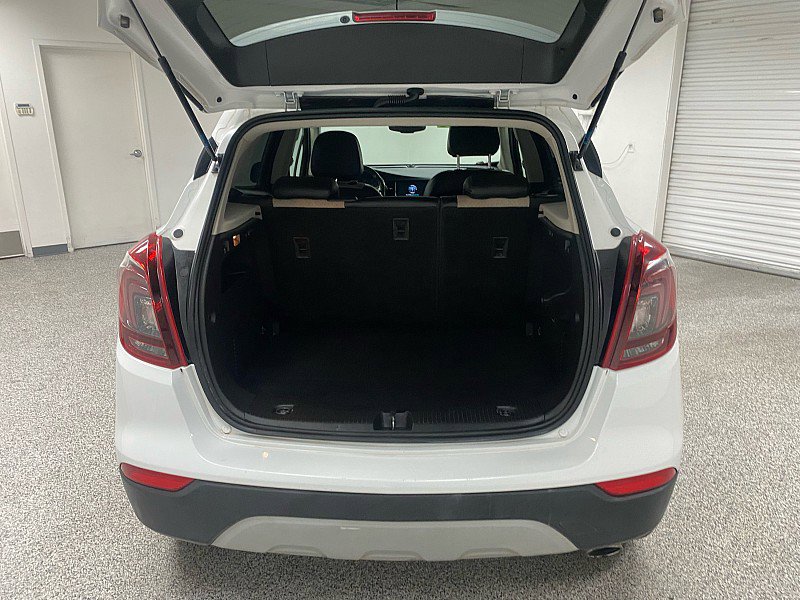 Used 2020 Buick Encore Preferred image 13