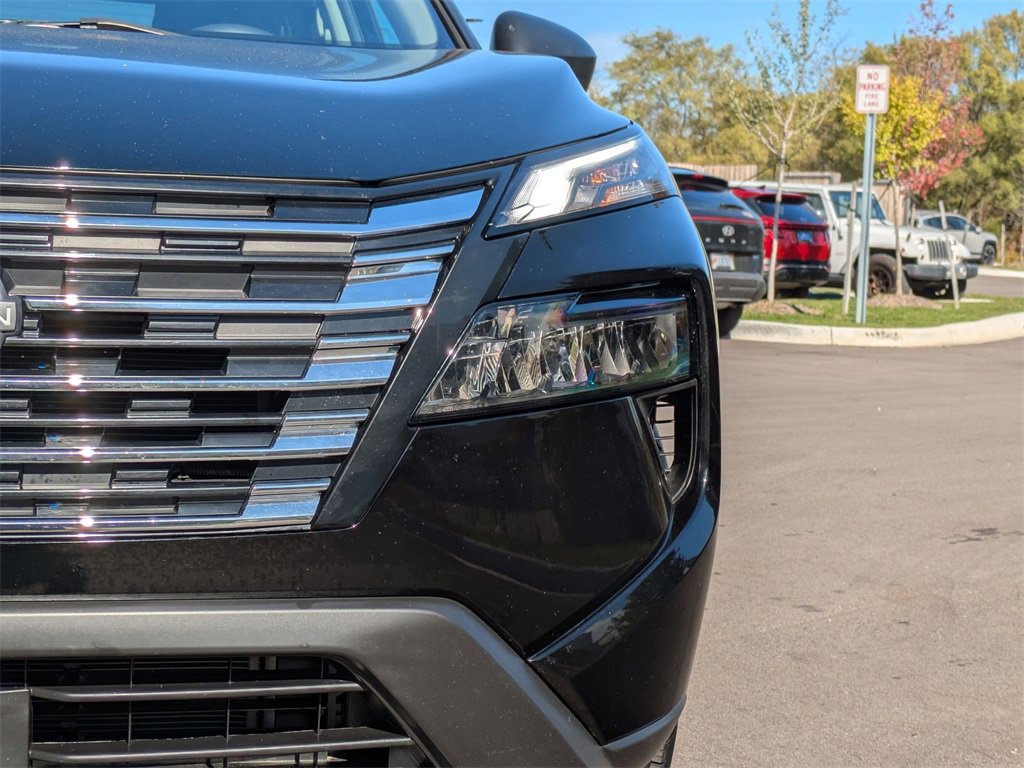 Certified 2024 Nissan Rogue S image 9