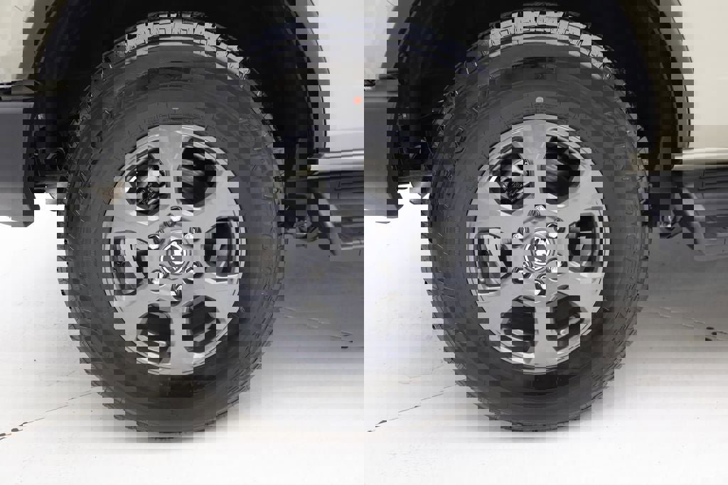 Used 2025 Ford Bronco Big Bend image 9